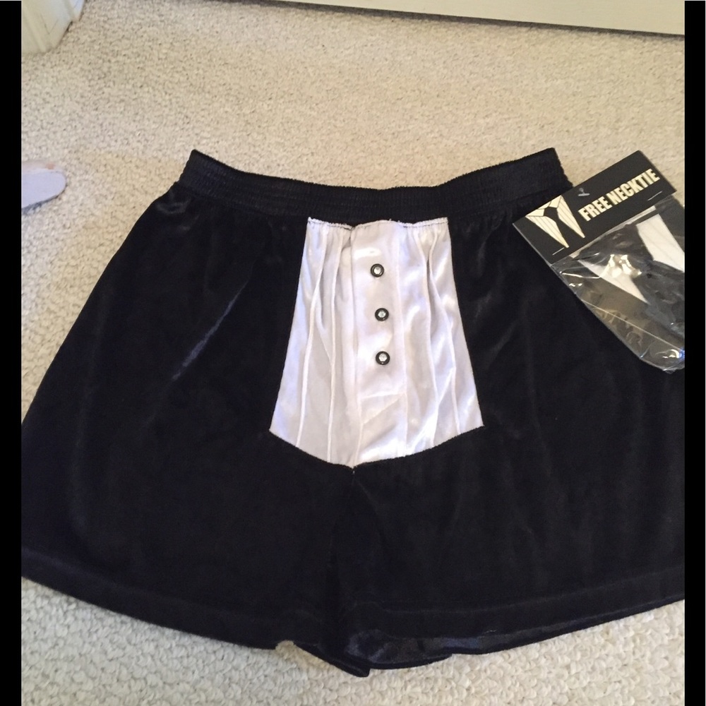 Accents men’s wedding boxers NWT and free tie